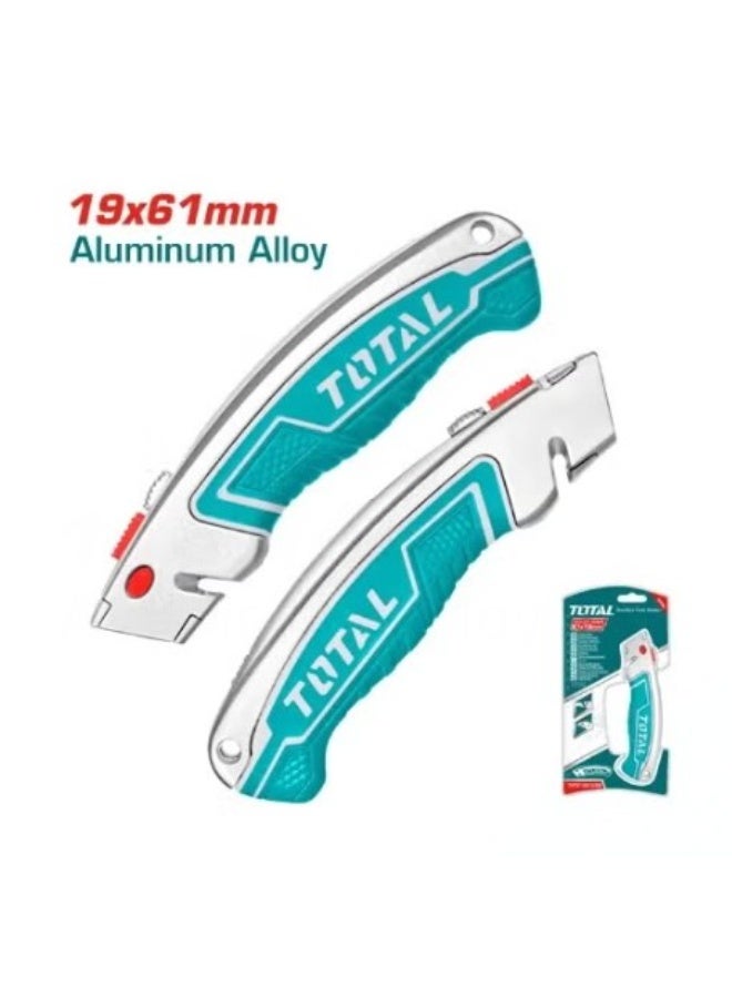 Metal cutter, short weapon